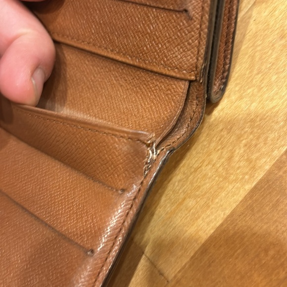 Louis Vuitton Men’s Wallet - Picture 8 of 8